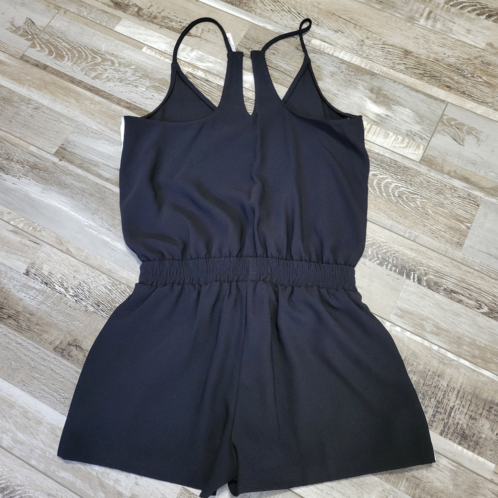 Revolve Amanda Uprichard Track Romper in Black Ivory Stripe Size XS - Picture 3 of 7